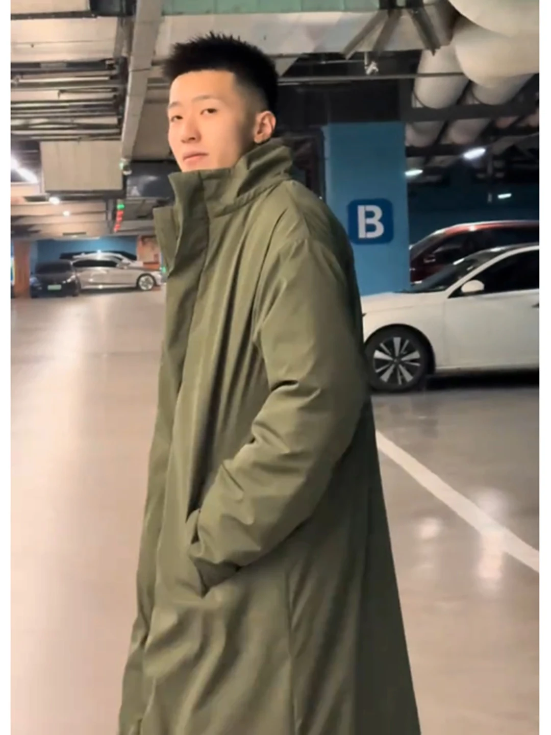 

Утепленная хлопковая куртка для мужчин в стиле милитари, зимнее пальто с длинными рукавами, улучшенная теплоизоляция, повседневная одежда, стильный крой CleanFit