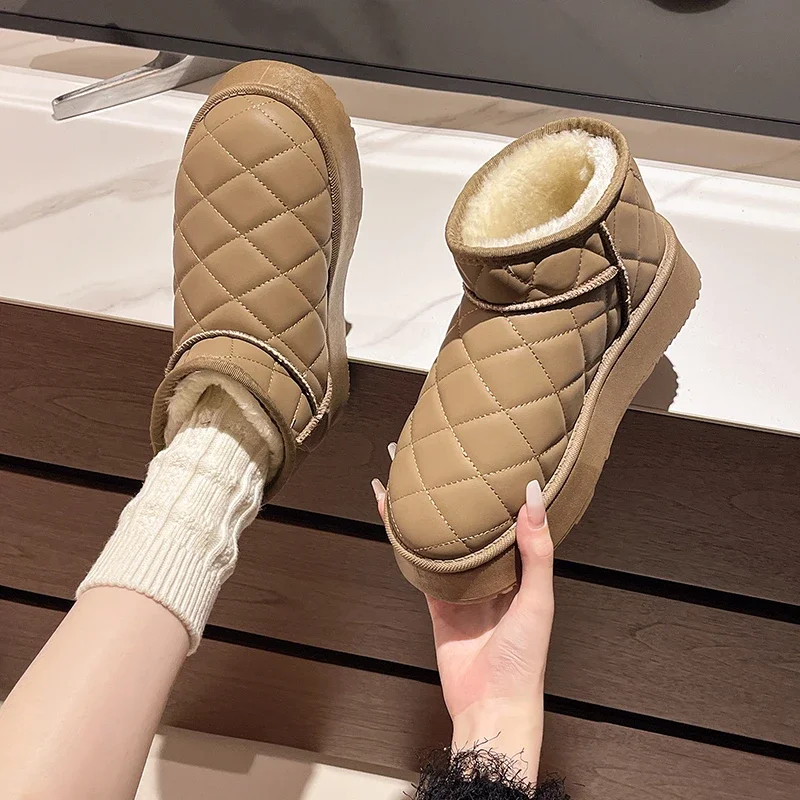 Women\'s Velvet Thickening 2024 New Winter Fashion Short-tube Slip-on Warm Bread Cotton Shoes Uggs  Winter Boots