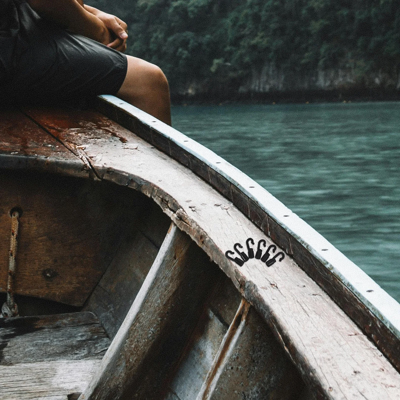 

30Pcs Kayak Hooks Plastic Bungee Cord Clips for Boats Canoes Heavy Duty Elastic Rope Black Lashing Small Plastic Hooks