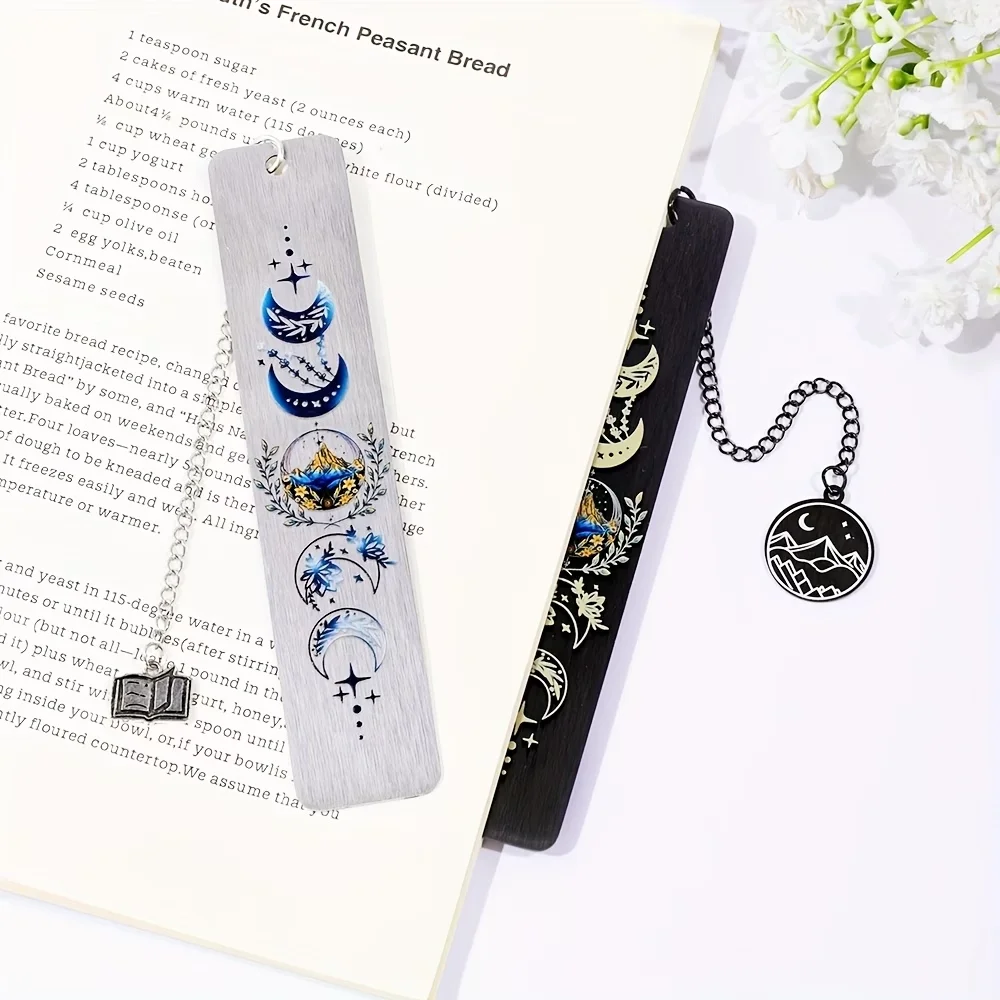 2-Piece Set of 'The Court of Thorns and Roses' Metal Bookmarks Gift, Fantasy Round Moon Bookmark, Round Laser-Engraved Pendant,