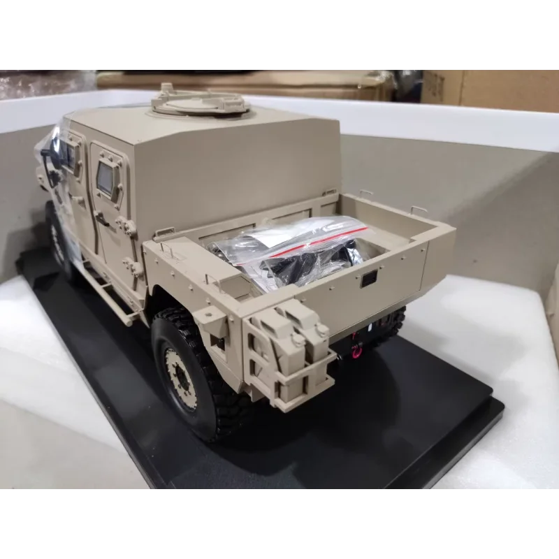 Diecast 1/16 Bilancia Ajban440A UAE Campo Tattico Veicolo Blindato In Lega Modello di Auto Da Collezione Giocattolo Regalo Souvenir Display Ornamento