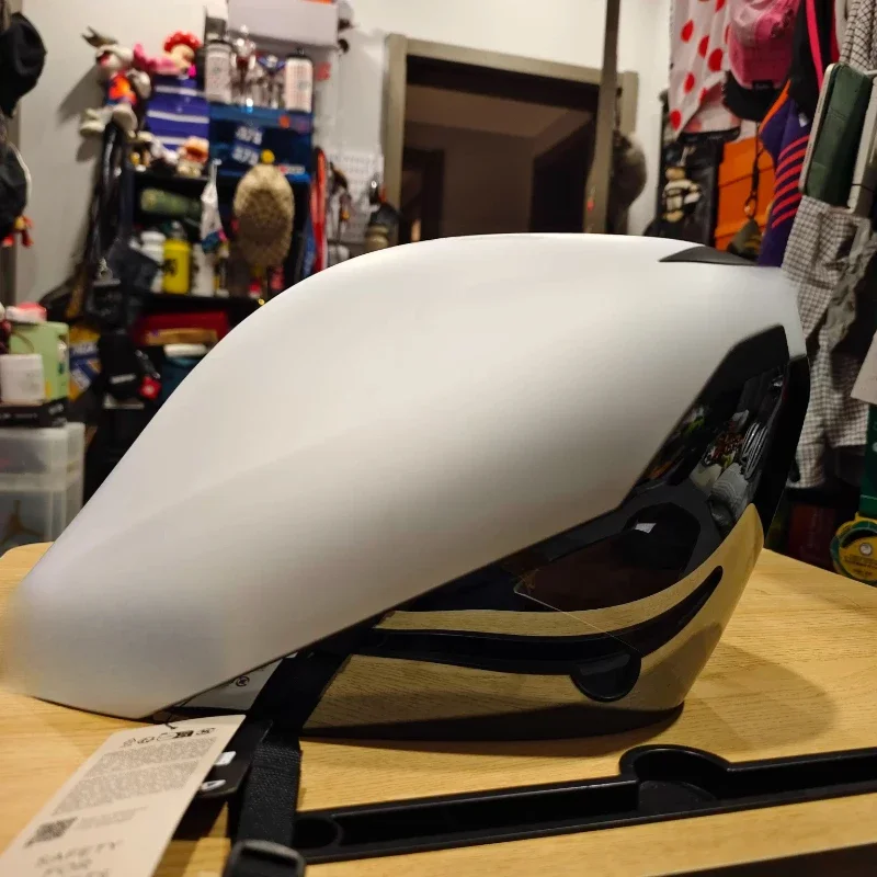 Zeitfahrhelm Tiesan für Radsport-Wettkämpfe Winddichter Reithelm TT