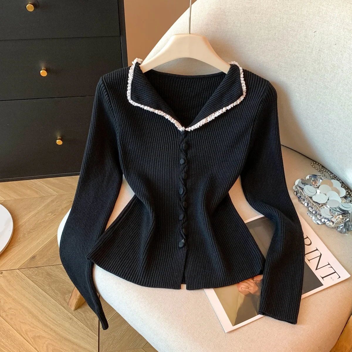 

Thiened кружевной открытый кардиган с элегантными пуговицами, осенне-зимний мягкий нейлоновый вязаный топ для женщин, V-Ne Long Sve