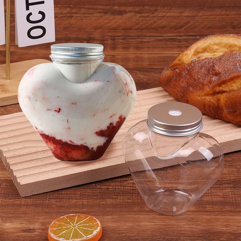 Christmas Heart Shape Water Bottles Transparent Milk Tea Bottle Coffee Juice Portable Drinking Cup Creative PET Water Bottle