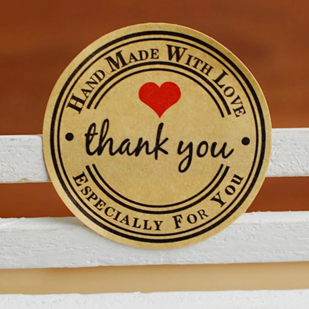 

500Pcs Kraft Paper Stickers Heart Pattern Self-Adhesive Roll Sealing Labels for Candy Bag Baking Packaging Handmade Decoration
