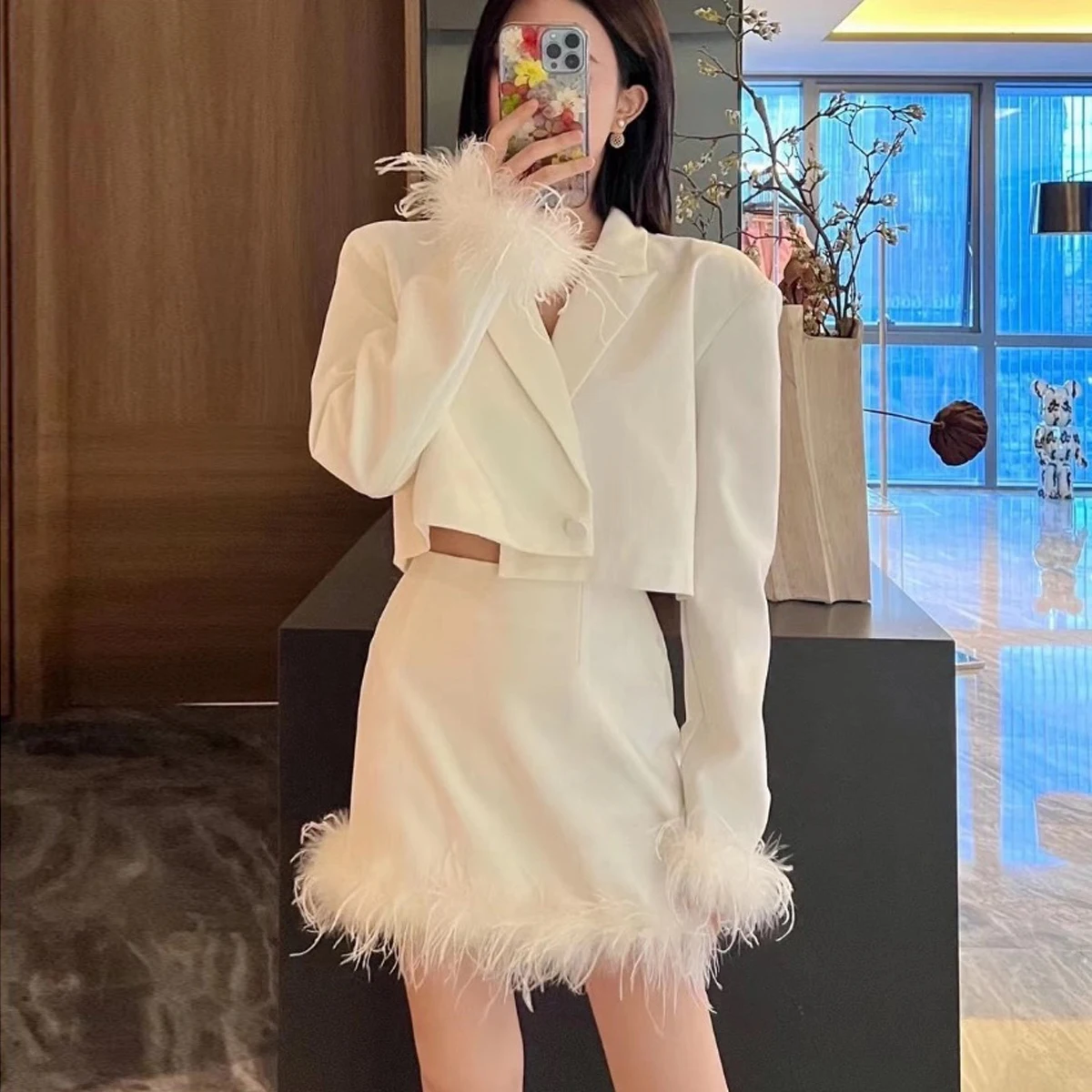 

Spring New Fashionable And Simple Ostrich Fur Temperament Commuter Women's Professional Long Sleeved Suit Short Skirt Set