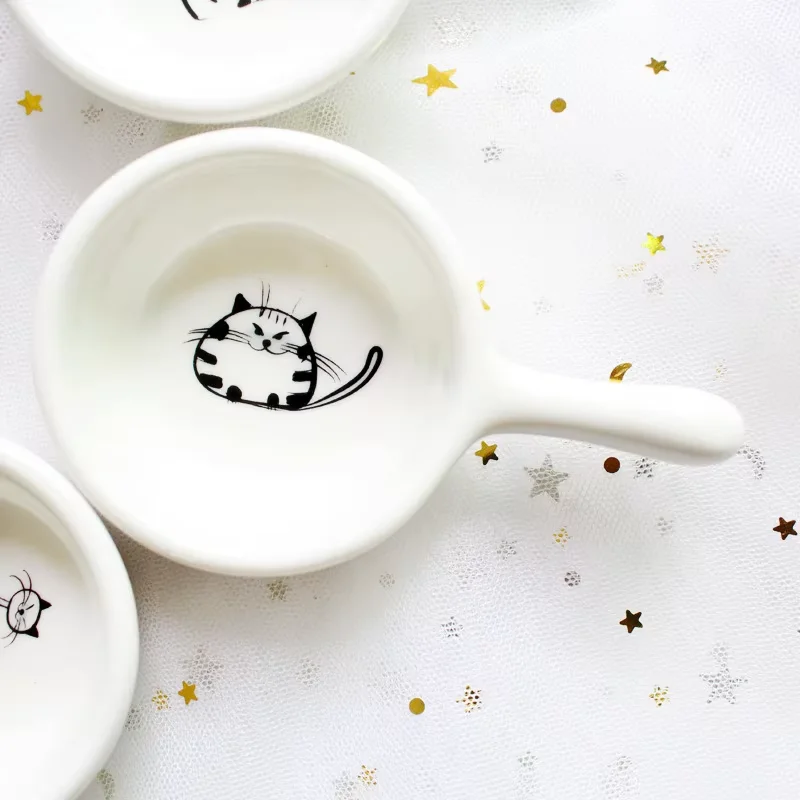 Small Ceramic Plate with Handle Ceramic Taste Dish Japanese Cartoon Cat Seasoning Plate Mini Soy Sauce Dish Kitchen Tableware 3