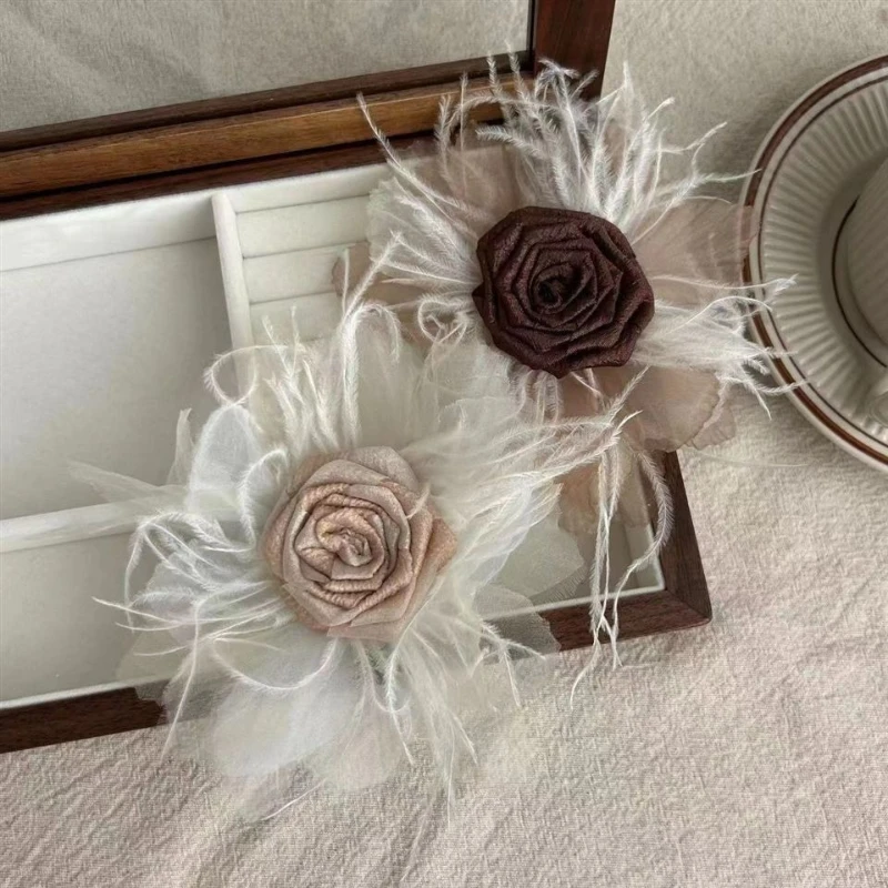 Internet celebrity super fairy rose fluffy flower brooch high value handmade niche design versatile clothing corsage accessories
