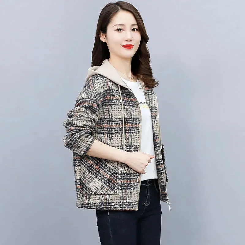 Xiaoxiangfeng Short Coat Girl Women's New Jacket 2024 Fashion Foreign Style Outerwear High-Grade Slim Overcoat Female Blouse