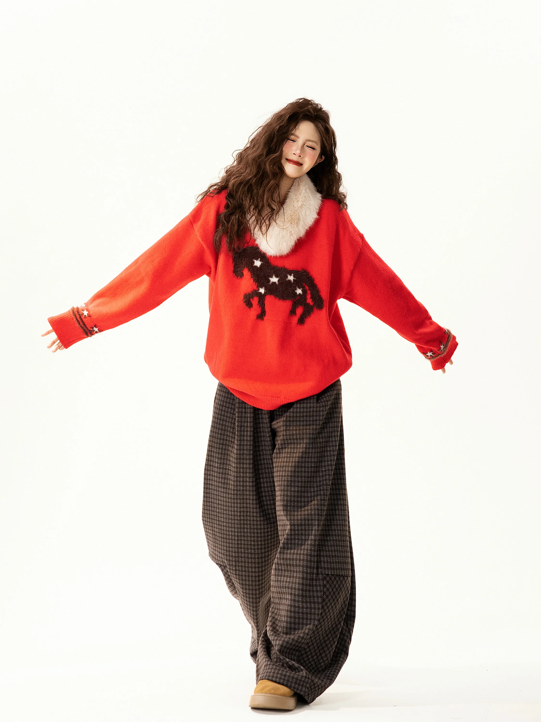 

Свободный красный вязаный свитер для женщин с меховым воротником, новинка, универсальный, для повседневной носки, длинный рукав, китайского производства