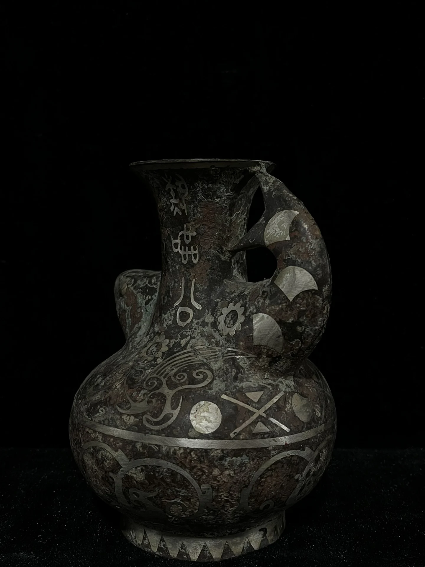 Old hand-caved bronze &silver carp vase
