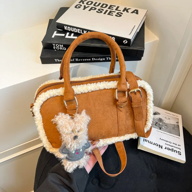 شعبية الموضة الرائعة حقيبة صغيرة المرأة 2026 شتاء جديد ريترو أفخم حقيبة يد عصرية تنوعا حقيبة ساعي الكتف