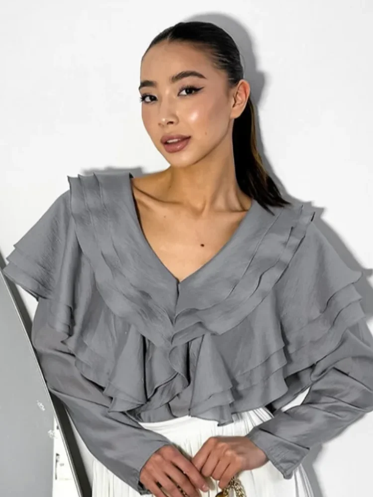 

Women's A-line Solid-color Backless Blouse​ Trendy Long-sleeved V-neck Ruffle Trim Pleated Top 2026 Lady New Light Social Wears
