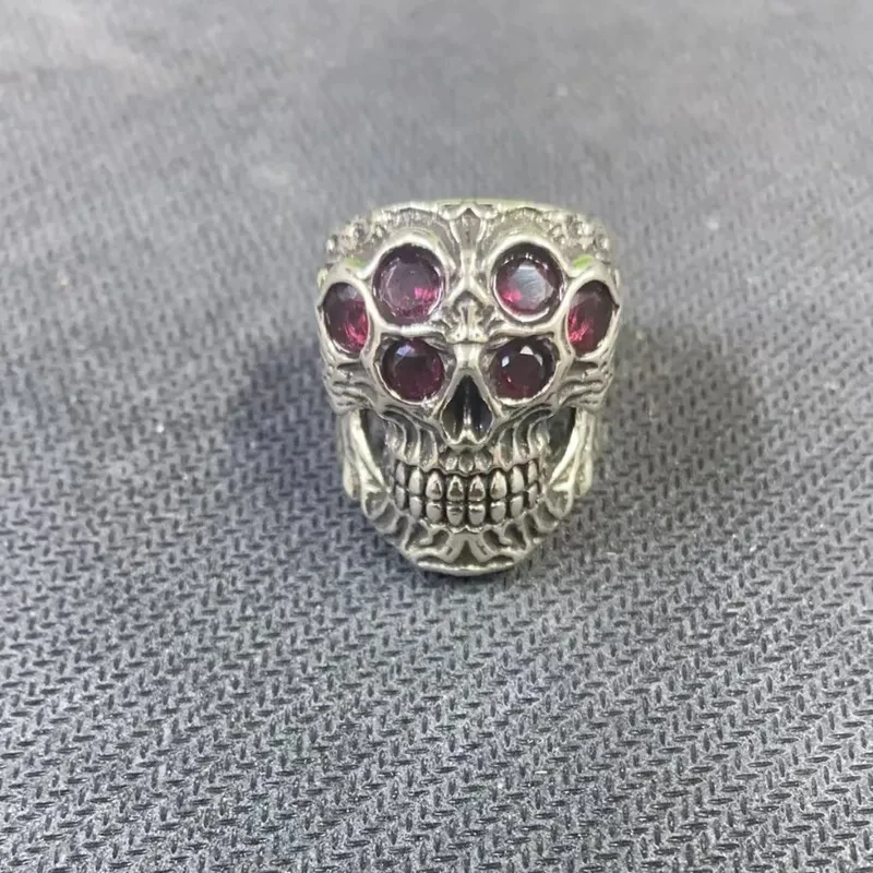 YISON British Retro Six-eyed Skull Personalized Ring Fashion Trend Heavy Industry Unisex Finger Rings High-end Jewelry