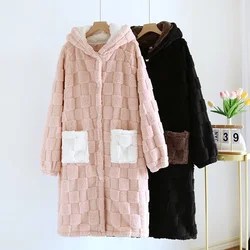 2024 New Autumn/Winter Couple Sleeping Robe, Fleece and Thickened Home Bathrobe, Men's and Women's Home Clothing Robe Bath Robe