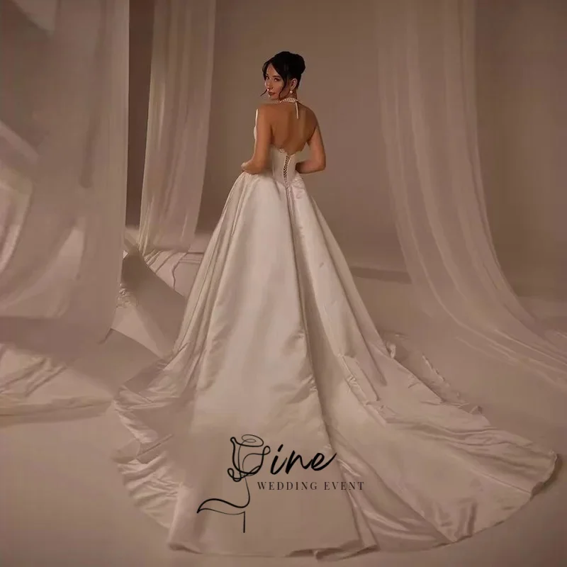 Oine 2026 lvory Satin Appliques Wedding Dress Strapless Bone A Line Bridal Gowns Elegant Classy Pleat Bride Dresses Customized
