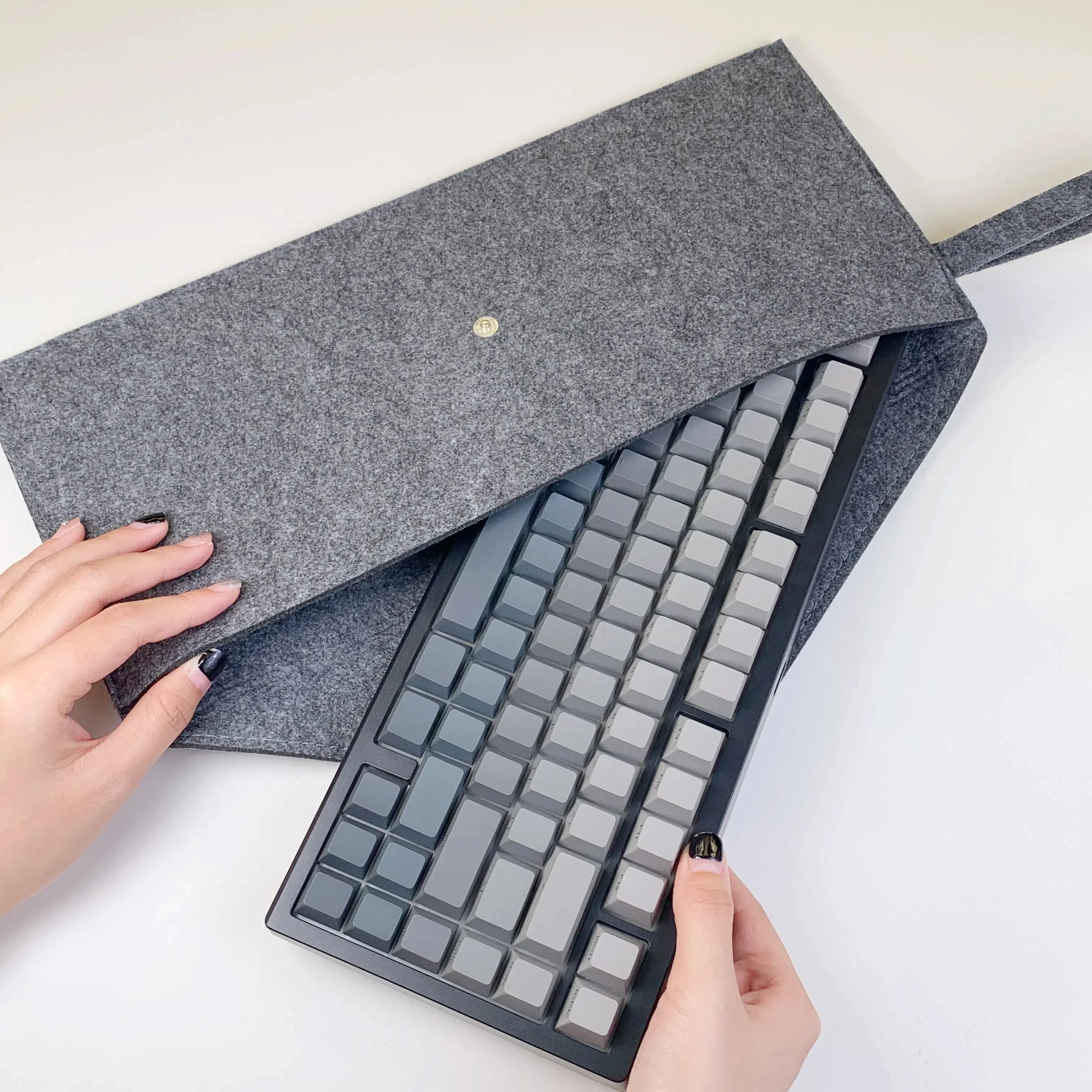 Mechanical Keyboard Carrying Case Felt Bag for 60% 75% 100% Layout Keyboard Dust Bag/Cover Peripheral Bag Storage/Containment