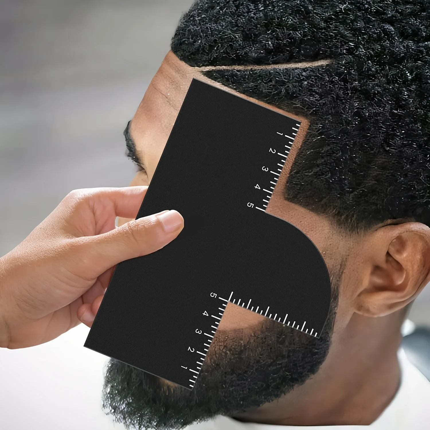 Set of 3 Hairdresser's Styling Card Measurement Gauges - Curved and Rectangular Sections, Durable Plastic Precision Cutting Tools, Men's Grooming & Professional Styling Aids, Battery-Free, Curved Hairline Design | Textured Grip Handle