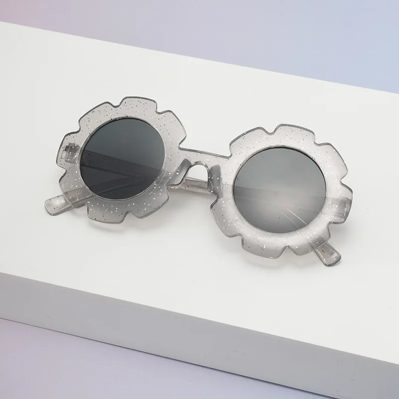 Niedliche runde Sonnenbrille mit Blumenmuster, modische Brille für junge Leute, langlebiger PC-Rahmen, perfekt für Outdoor-Spaß und Modenschauen – Detail 9