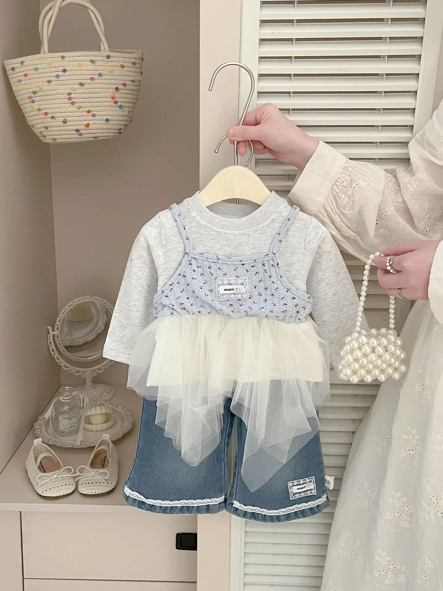2026 Autumn New Baby Long Sleeve T Shirts Cotton Girls Mesh Splicing Floral Bottoming Shirts Infant Toddler Fake Two Piece Tops