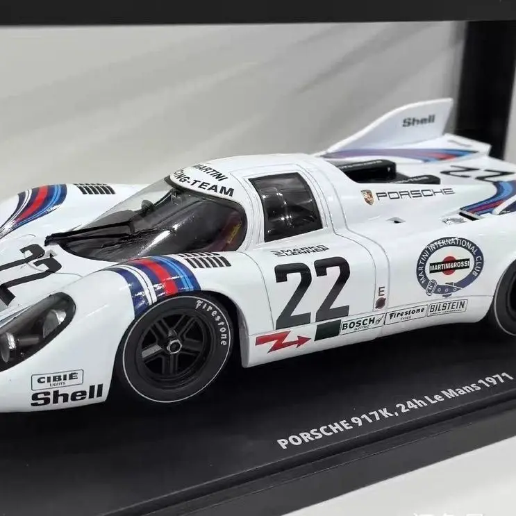 

WERK83 1/18 PORSCHE 917K #22 1971 Porsche Martini Livery, Does Not Open The Door