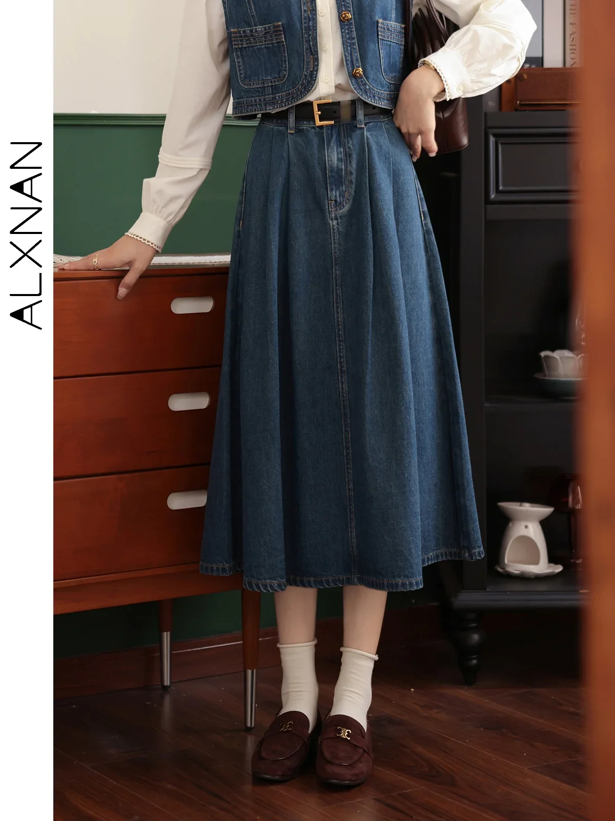 

ALXNAN Autumn Blue Cotton Casual Midi Denim Skirt Woman 2024 Fashion Retro Washed A-line Pleated Skirts Sold Separately LXN31358