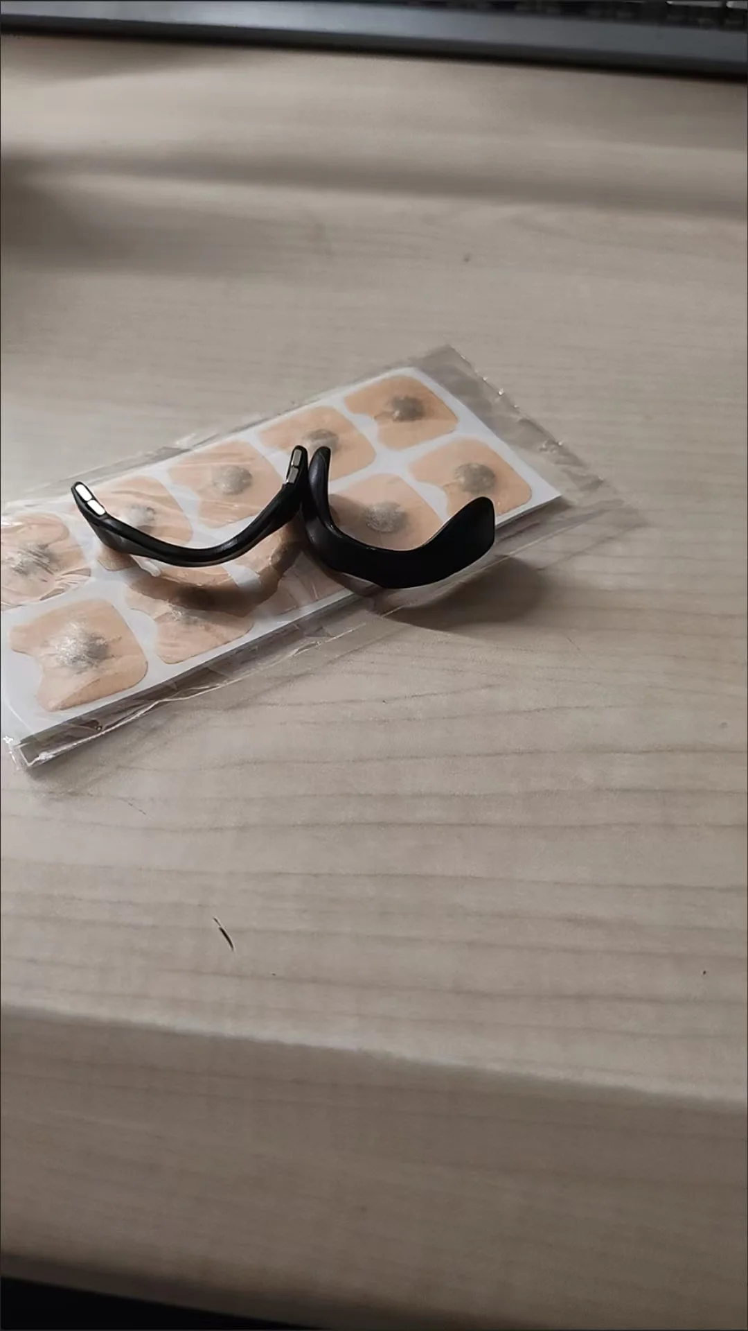 

полоски для носа, храп стертый — внутриканальные, ваш герой здесь!