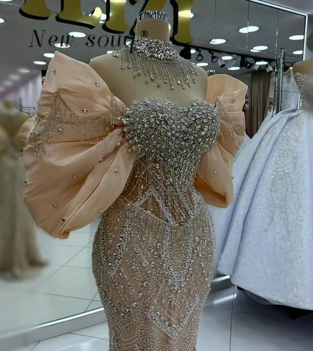 Suknie wieczorowe 2026 Champagne z odkrytymi ramionami, długie, formalne, syrenka, na przyjęcia, z możliwością personalizacji, z kryształami, dla gości weselnych, odzież na imprezy, Abiye