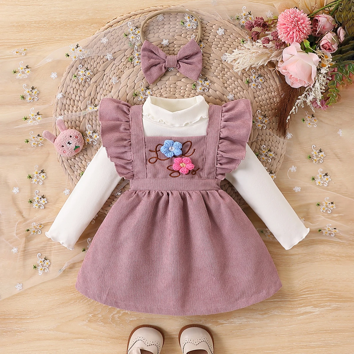 2-teiliges Set für Babys, Mädchen, Herbst/Winter, Stretch-Oberteil mit Rüschenkragen und Strickkleid mit Buchstabenstickerei und Blumenmuster – Detail 2