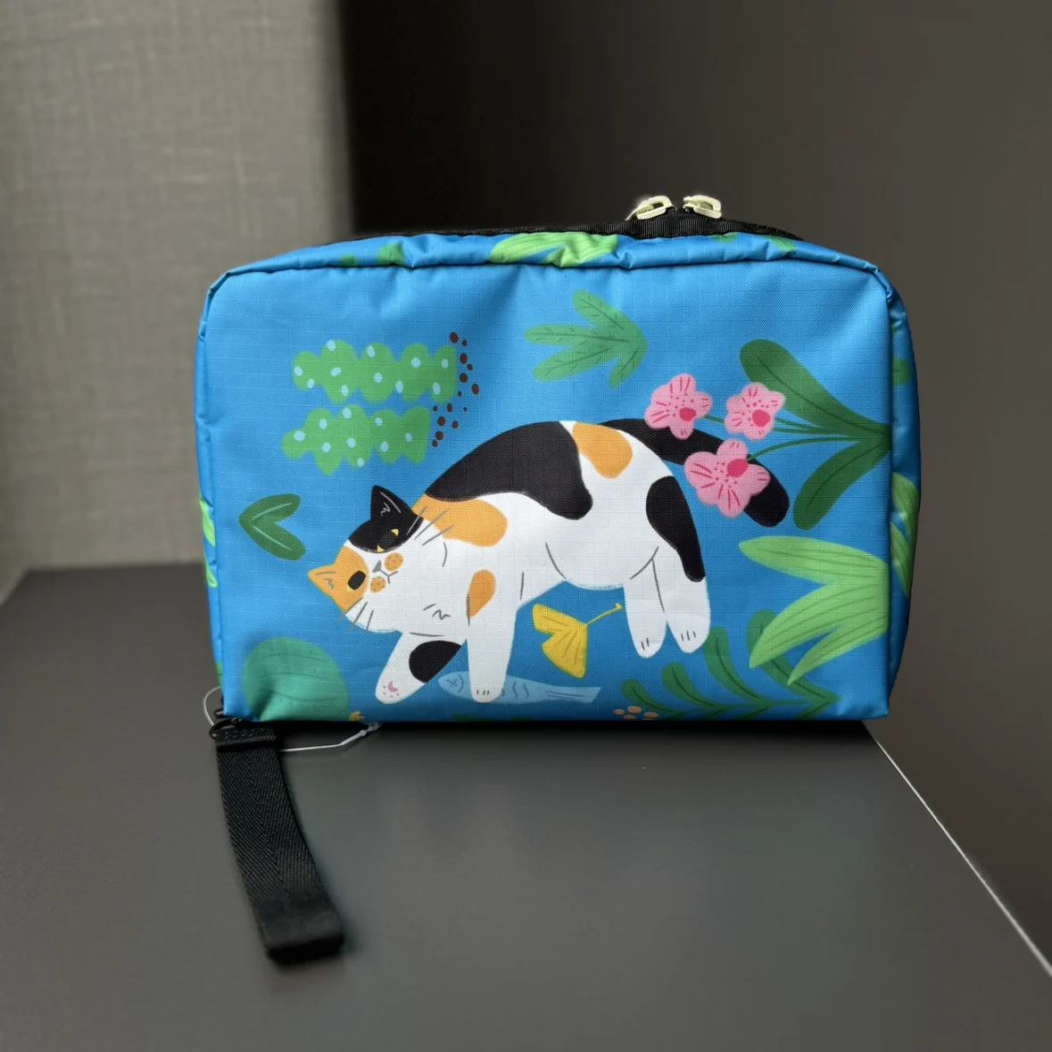 

Portable Travel Cosmetic Bag Women's eup Storage Bag Cartoon Print Nylon Material Korean Sle Handbag Small Size