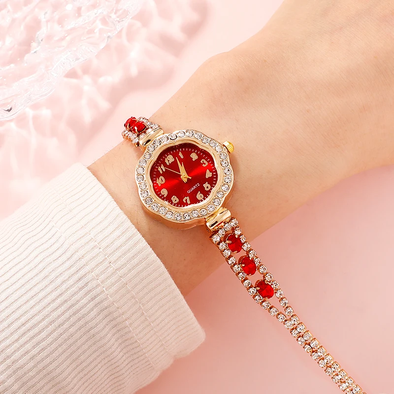 Diamond Women Watches Red Watch Ladies Wrist Watches Luxury Brand Rhinestone Womens Bracelet Watches Female Relogio Feminino