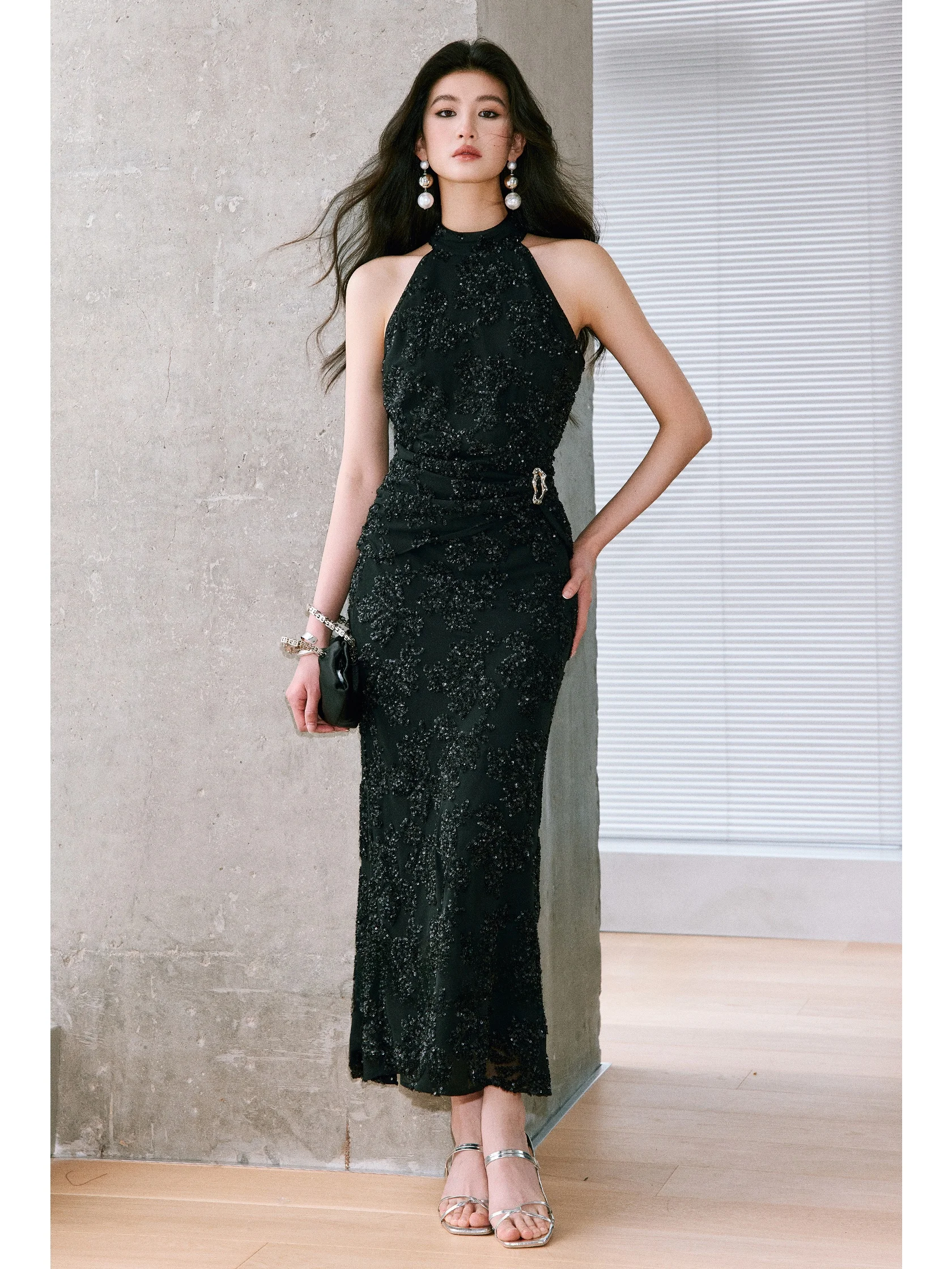 

WANGXO Qingqi Embroidered High Waist Asymmetrical Fish Tail Half Skirt with Stand Collar Top Women's Fashion Spring Set