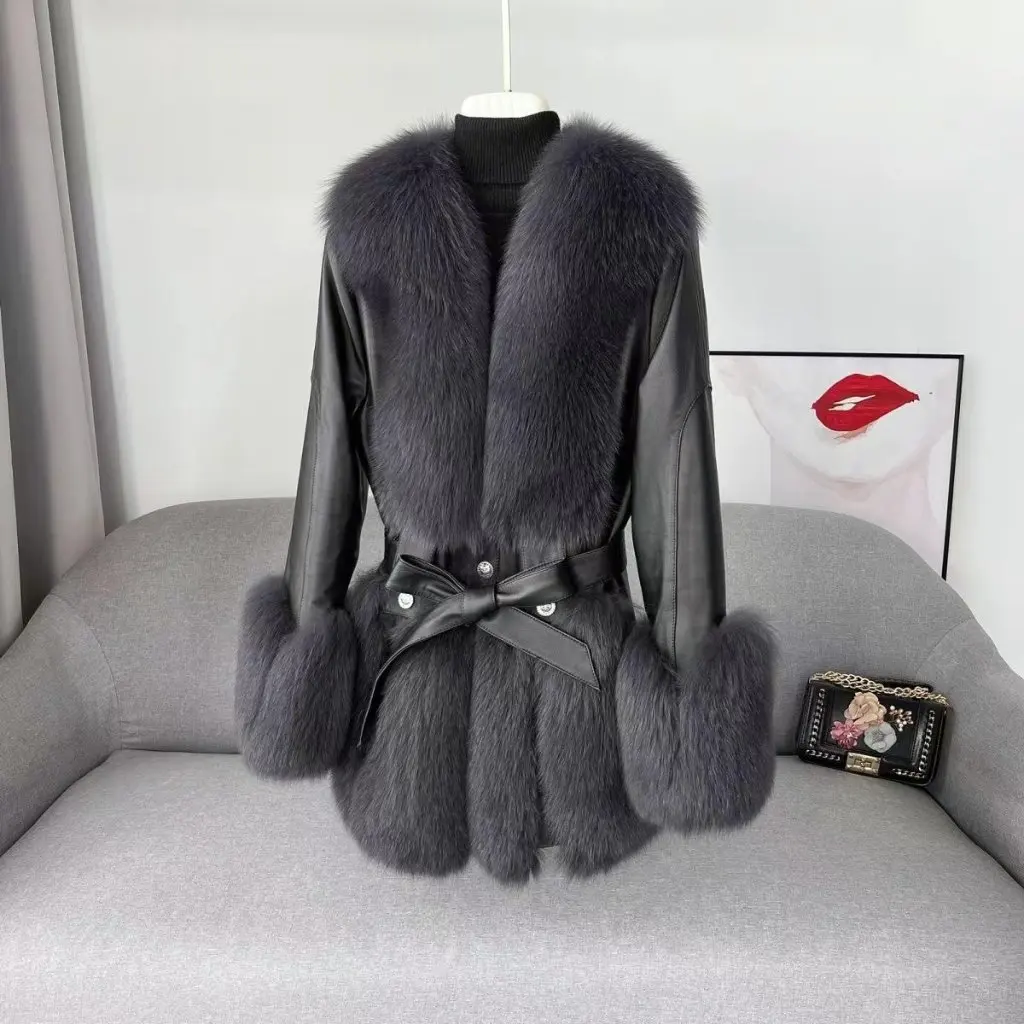

Winter Women's Fox Fur Outwear Eco-Friendly All-In-One Young Hot Style Imported