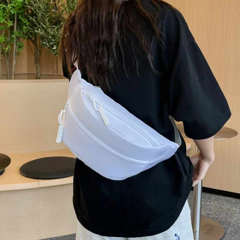 Sacs de taille en nylon polyvalents pour femmes, sacs de poitrine simples, tendance, légers et décontractés, automne, haute qualité, en vente, 2023