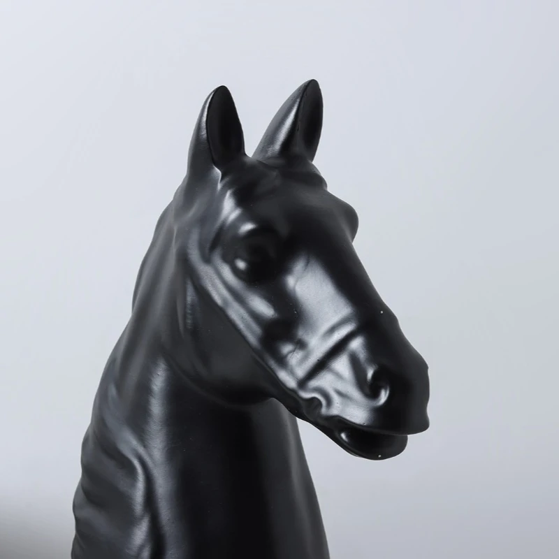 

Horse Head Statue Resin Crafts, Living Room, Cabinet, Office Desktop Decoration Animal Statues