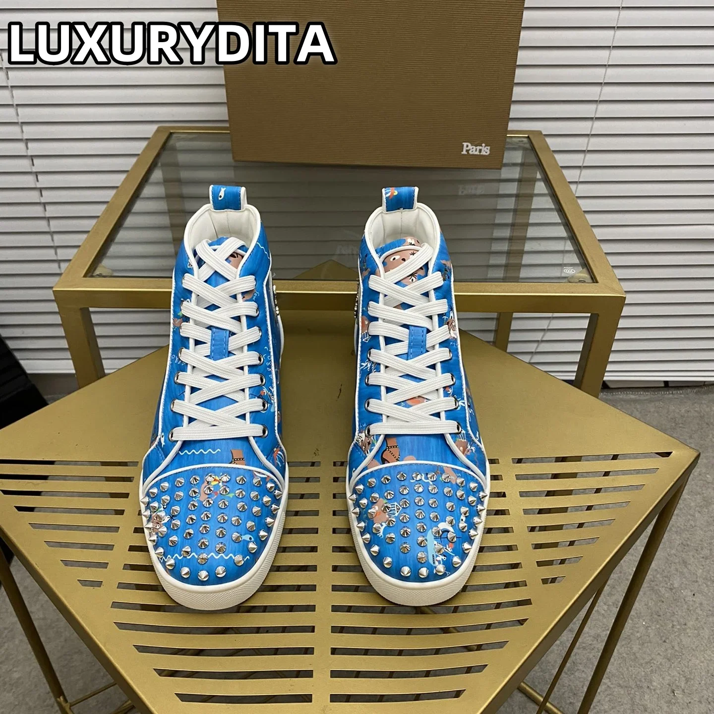 

Top Quality Womens Trendy Casual Tennis Shoes Luxury Mens Real Leather Sneakers 35-48 Designr Rivet Red Sole Lovers Shoes M0035
