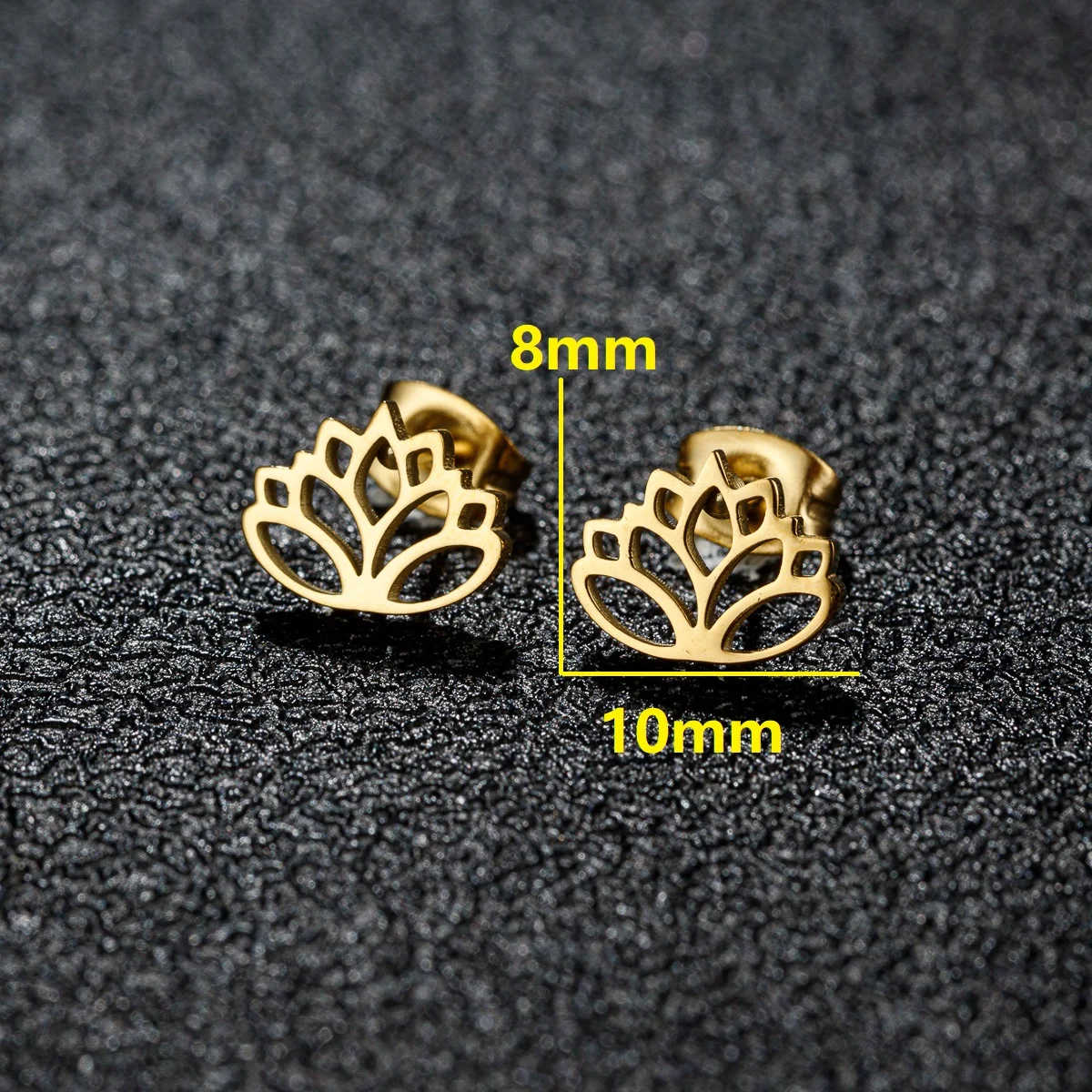 1Pair 2024 Fashion New Design Lotus Flower Stud Earrings for Women Teen Vintage Hypoallergenic Pendientes Brincos Ear Piercing J