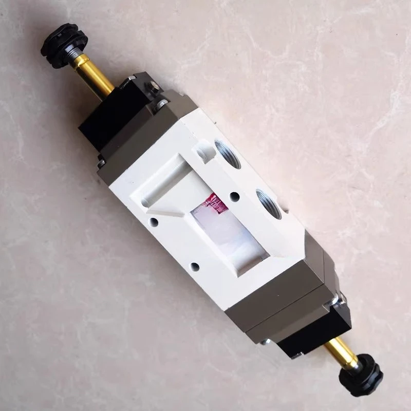 

Electromagnetic valve SF5303-IP testing machine with AC220V, bran-d n-ew DC24V five position three-way connector, original stock