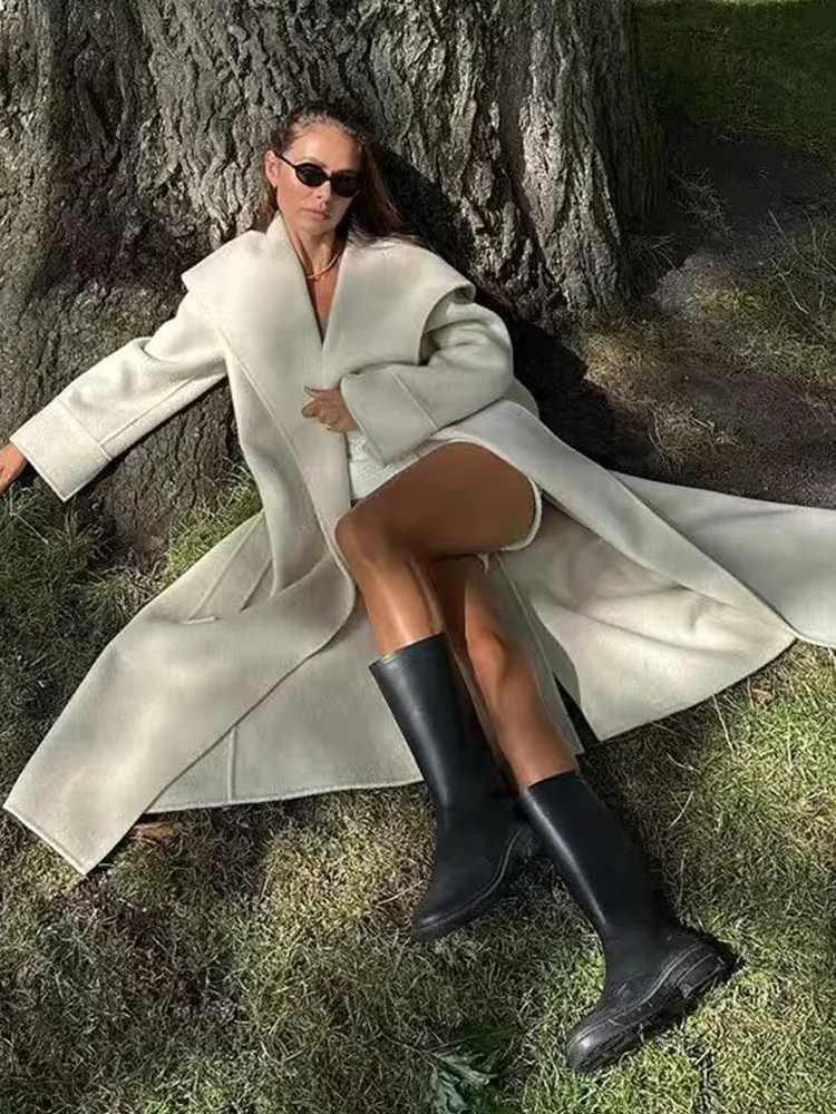 HH Women New Fashion Wide Turn-down Collar Woolen Jacket Female Pockets Belt Decoration Warm Solid Winter Long Coat Mujer