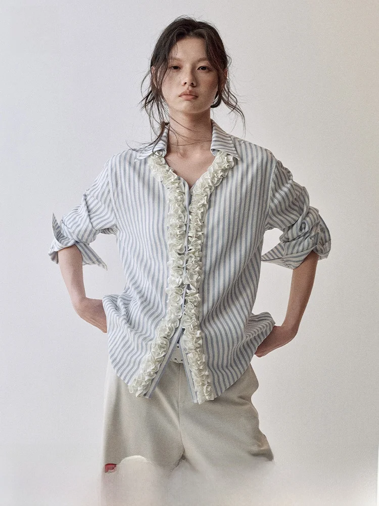 

Loose Women's irt Summer Autumn Striped 3D Lace Collar V-ne Pullover Breathable Polyester Cotton Blend Original Design