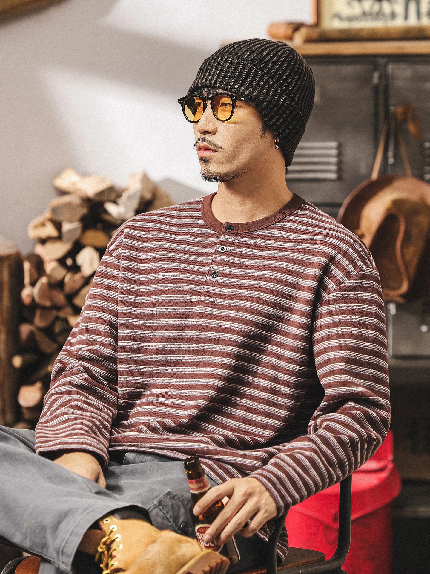 

Мужская вязаная толстовка в американском ретро-стиле, весенняя новинка, утепленная, с капюшоном, молодежный дизайн в полоску, воротник «Хенри»...