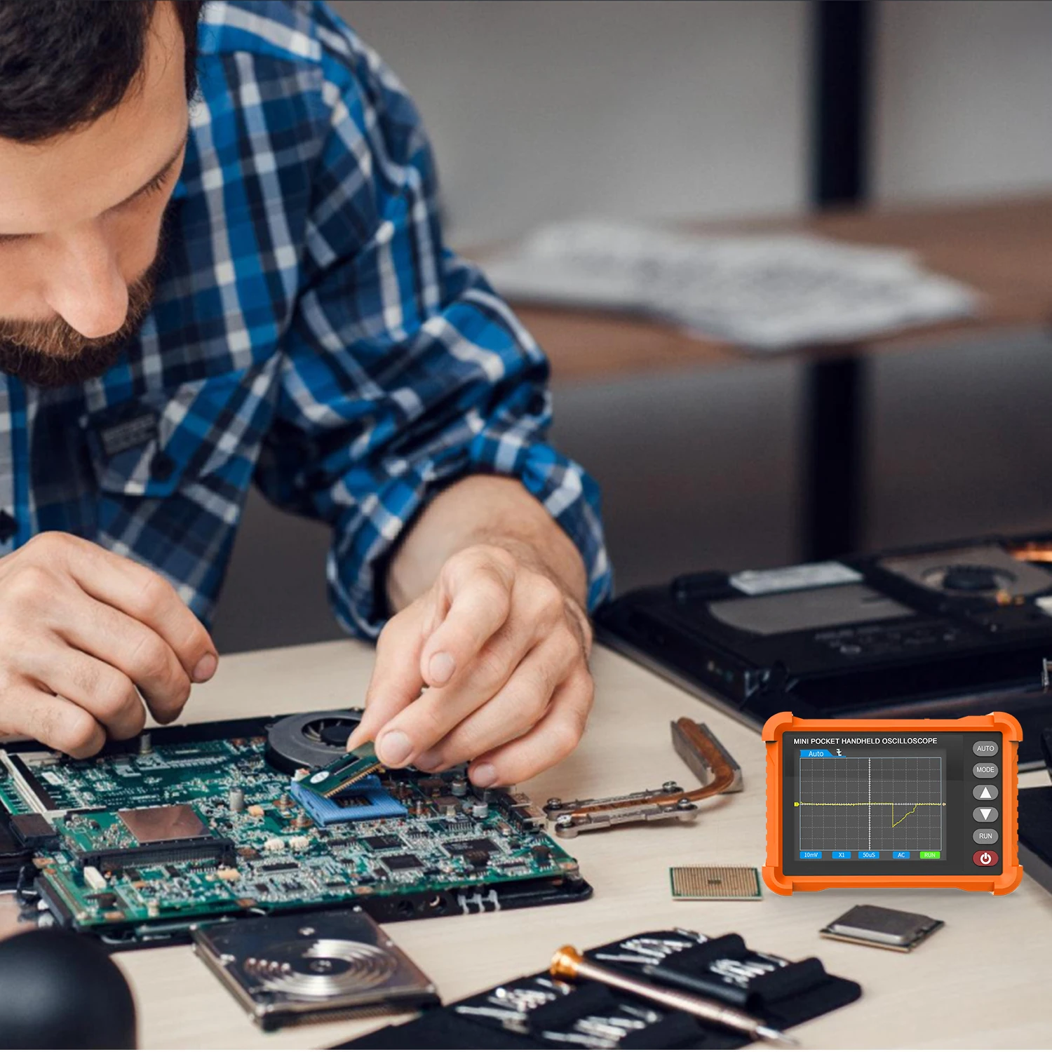 Professional Portable Mini Oscilloscope 500kHz Bandwidth and 2.8-inch High-Definition LCD Screen HP-500K