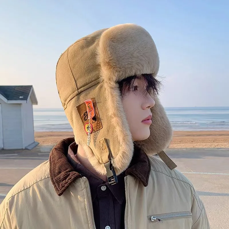 Gorro de algodón con cadena de moda para invierno, gorro grueso con solapa para las orejas a prueba de viento, gorro de felpa cálido para motorista Unisex, elegante y fresco