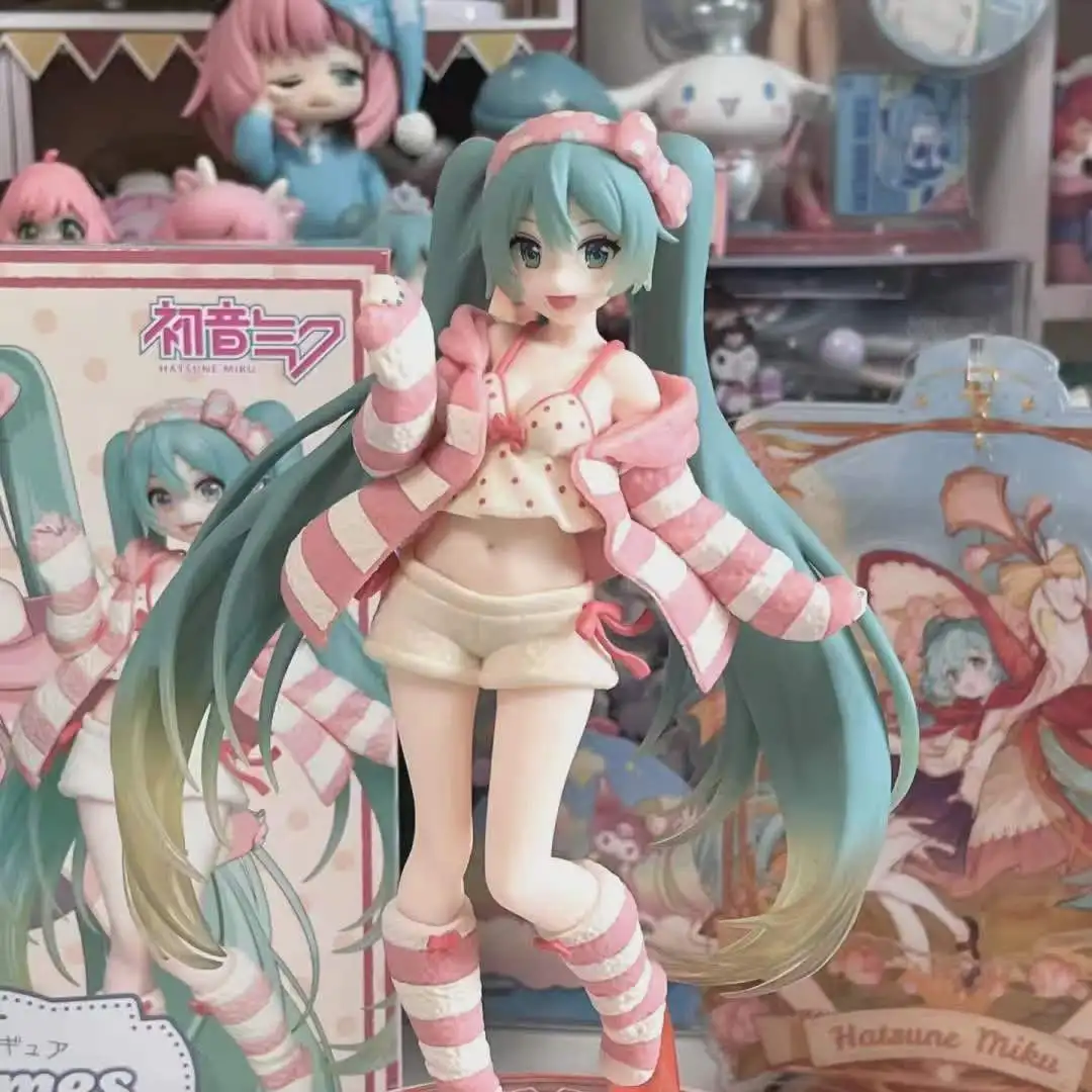 20CM Anime Hatsune Miku Home Clothes Pajamas Dress Up Standing Model Toy Gift For Children Collection PVC Action Figure Boxed