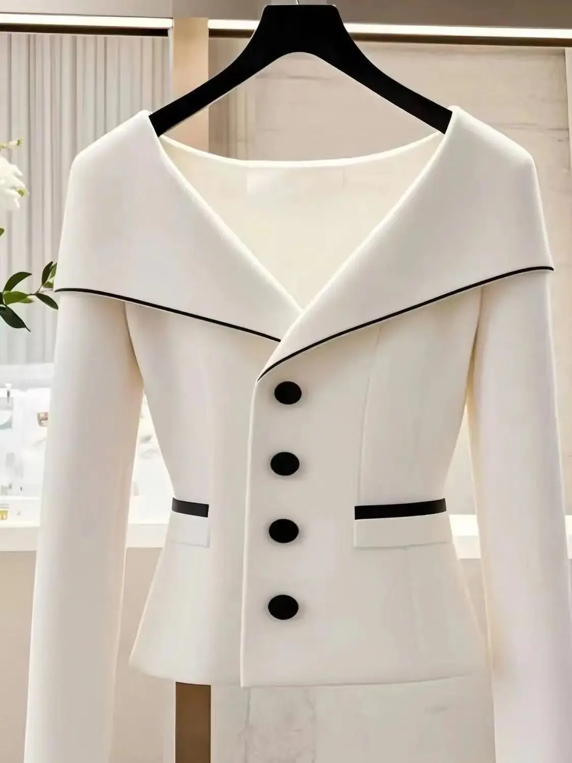 

2025 Spring Autumn New Chic Casual Jacket Women's Outwear Fashion Slim High-End Long-Sleeved Single-Breasted Jackets
