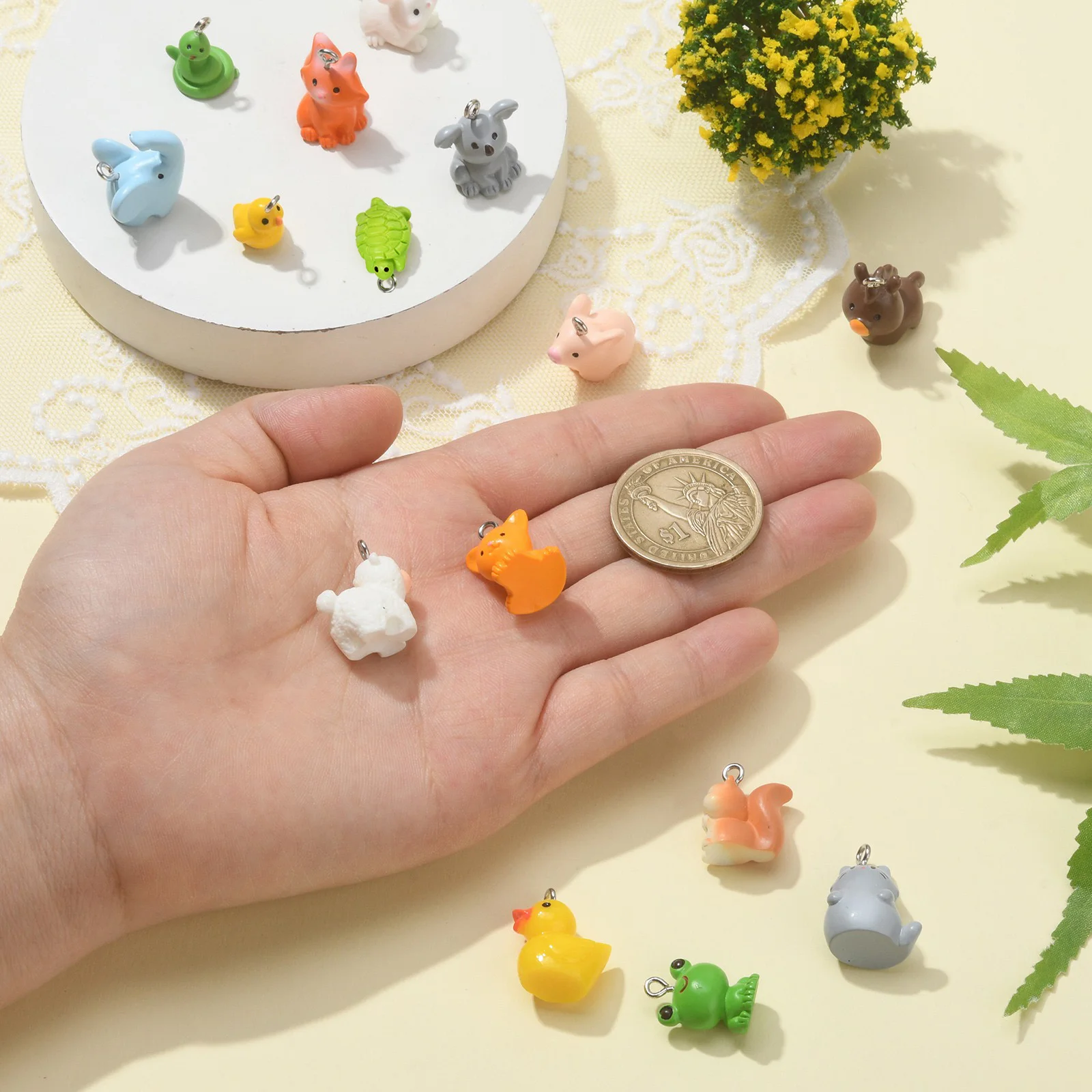 PandaHall 30 Stück Gemischte Stile Opake Harz 3D Tier-Anhänger Niedliche Bauernhof-, Zoo- und Waldtiere für DIY Schlüsselanhänger Schmuckherstellung – Detail 4