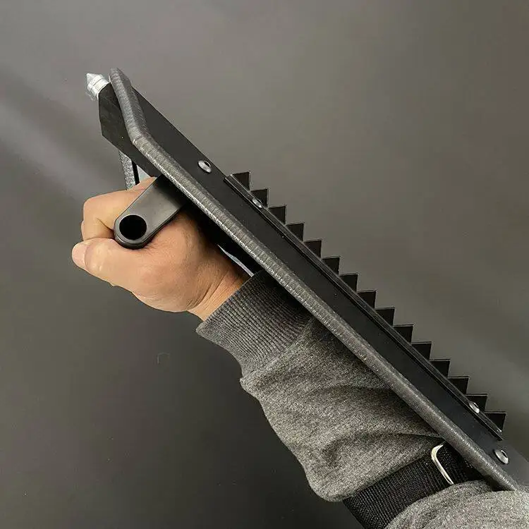 Tactical Armor Steel Alloy Outdoor Camping Self-Defense Anti-Bullying Arm Shield Anti-Cut Anti-Stab Protection against Animals