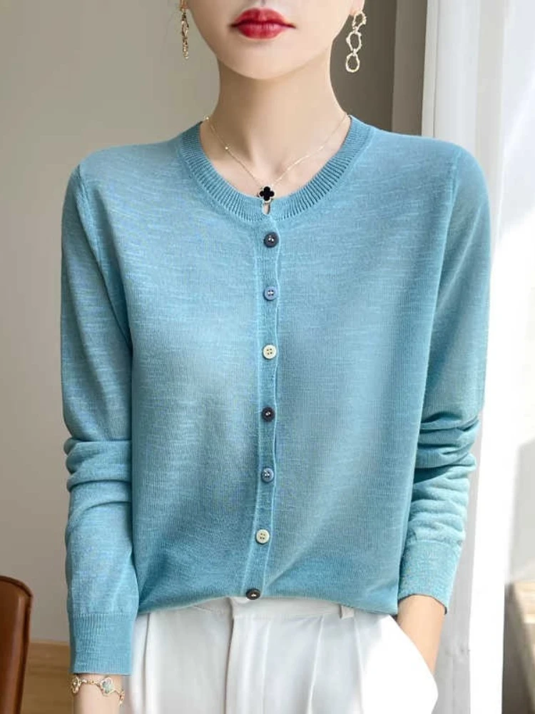 

Весна-лето 2026 Женский тонкий вязаный кардиган свободного кроя с круглым вырезом и длинными рукавами, из ледяного шелка, однобортный, с разноцветными пуговицами