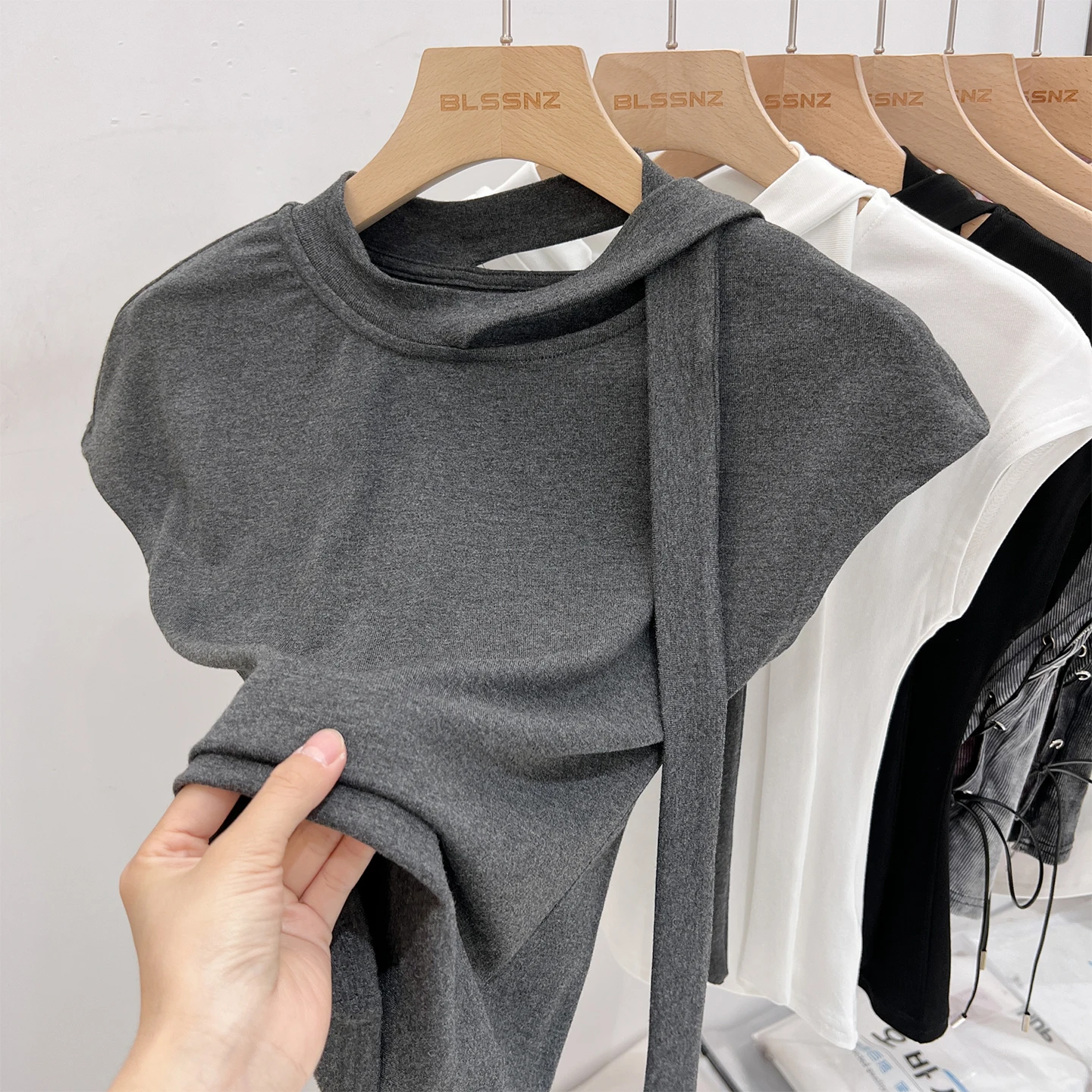 Hollow Out O-Neck Tie Back Short Sleeve 2026 Women T-Shirt Summer Unique Ribbon Design Top Solid Color Versatile Slim Top