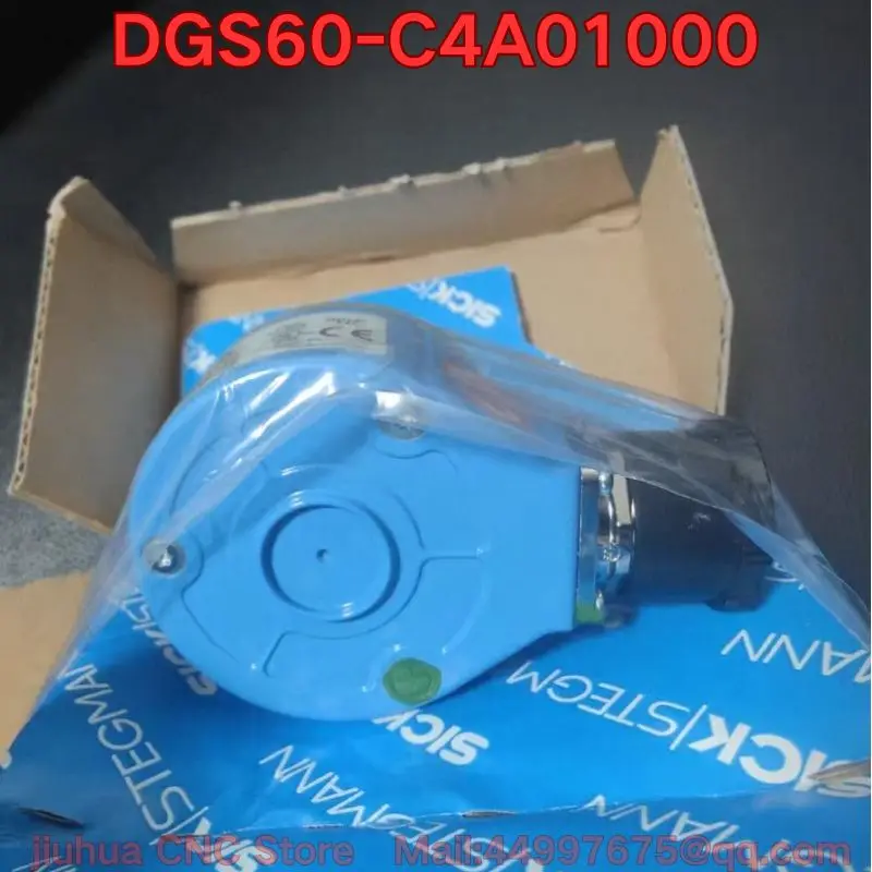 The packaging box of the new DGS60-C4A01000 encoder is damaged and needs to be negotiated.